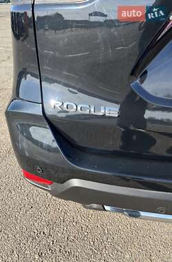 Внедорожник / Кроссовер Nissan Rogue 2020 в 