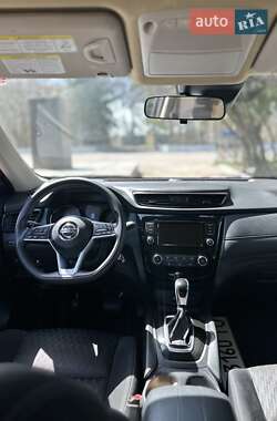 Внедорожник / Кроссовер Nissan Rogue 2019 в 