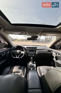 Позашляховик / Кросовер Nissan Rogue 2019 в 