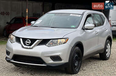 Внедорожник / Кроссовер Nissan Rogue 2015 в Стрые
