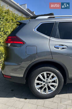 Внедорожник / Кроссовер Nissan Rogue 2016 в 