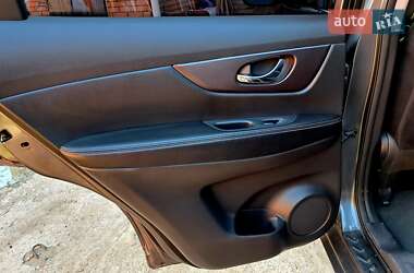 Внедорожник / Кроссовер Nissan Rogue 2015 в 
