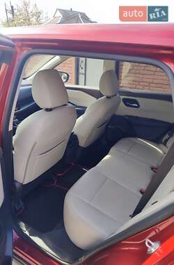 Позашляховик / Кросовер Nissan Rogue 2021 в 