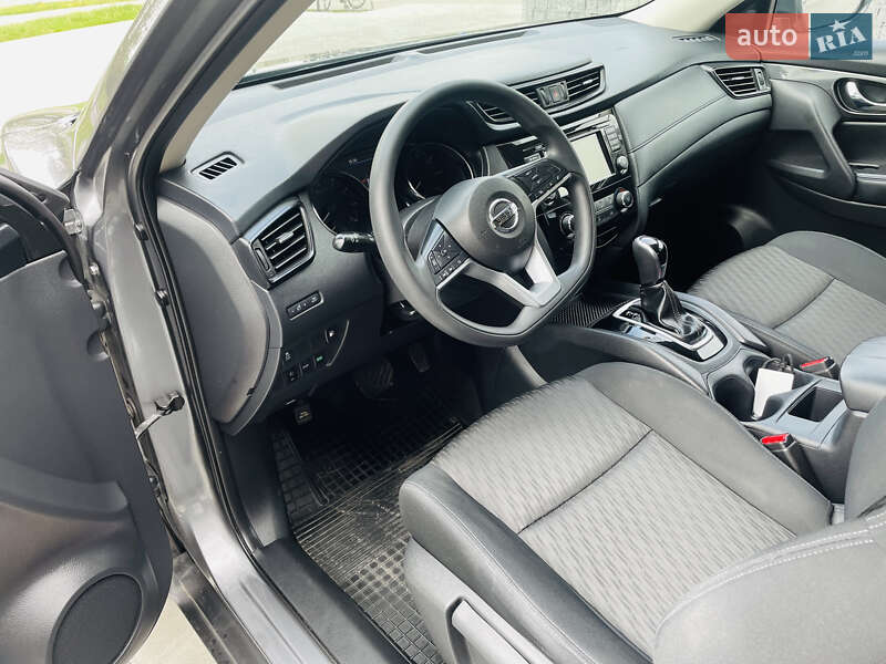 Позашляховик / Кросовер Nissan Rogue 2018 в Луцьку