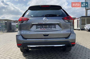 Позашляховик / Кросовер Nissan Rogue 2016 в 
