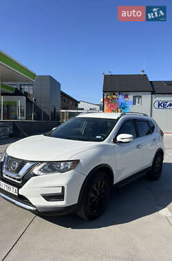 Позашляховик / Кросовер Nissan Rogue 2017 в 