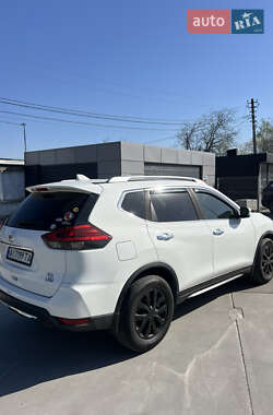 Позашляховик / Кросовер Nissan Rogue 2017 в 
