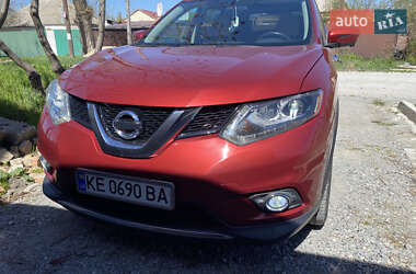 Позашляховик / Кросовер Nissan Rogue 2015 в 