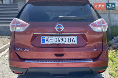 Позашляховик / Кросовер Nissan Rogue 2015 в 