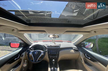 Позашляховик / Кросовер Nissan Rogue 2015 в 