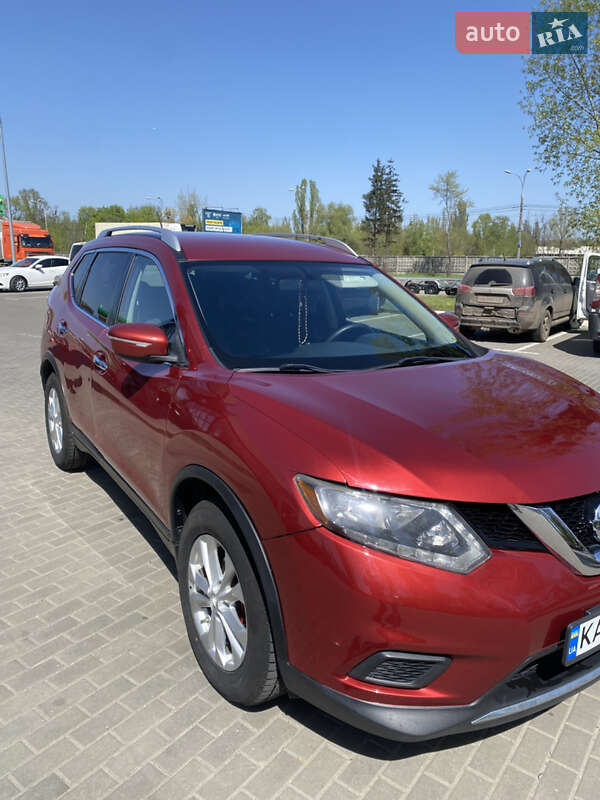 Внедорожник / Кроссовер Nissan Rogue 2015 в Киеве