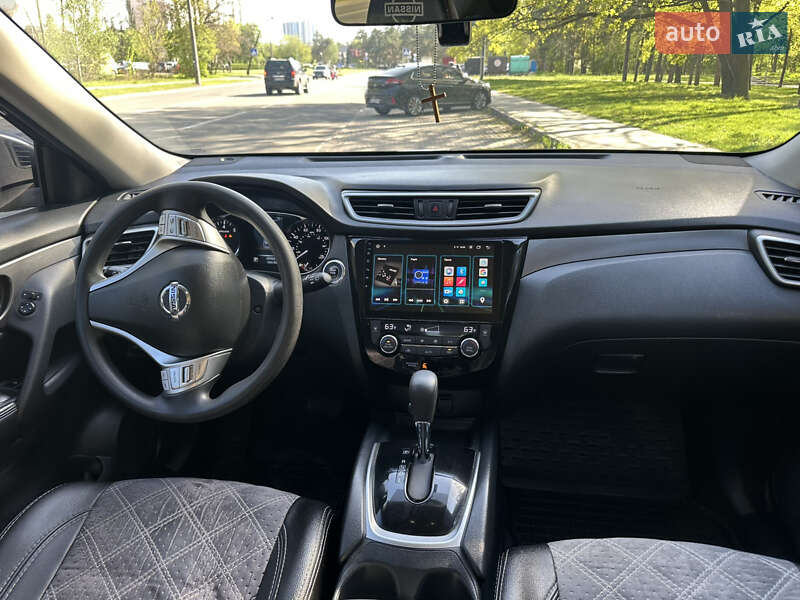 Внедорожник / Кроссовер Nissan Rogue 2016 в Киеве
