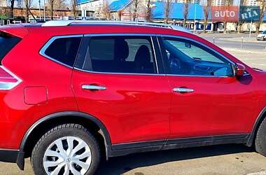 Позашляховик / Кросовер Nissan Rogue 2016 в Києві