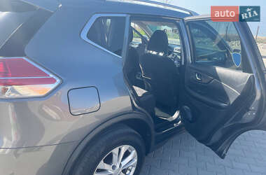 Позашляховик / Кросовер Nissan Rogue 2015 в 