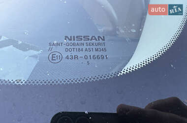 Позашляховик / Кросовер Nissan Rogue 2015 в 