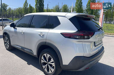 Позашляховик / Кросовер Nissan Rogue 2021 в 