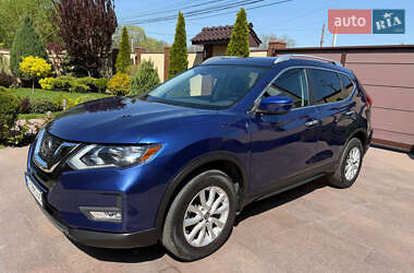 Внедорожник / Кроссовер Nissan Rogue 2019 в 