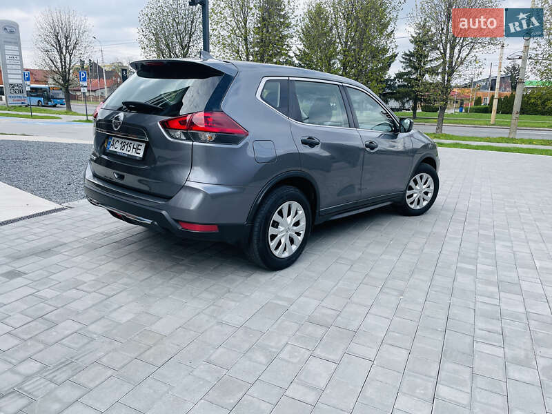 Позашляховик / Кросовер Nissan Rogue 2018 в Луцьку