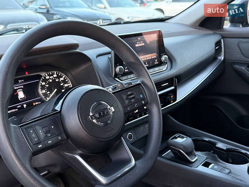 Внедорожник / Кроссовер Nissan Rogue 2021 в Харькове