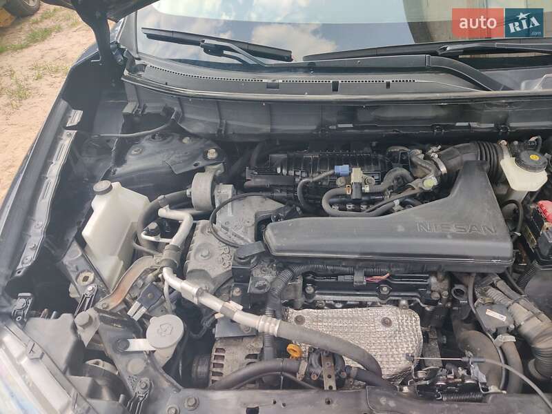 Внедорожник / Кроссовер Nissan Rogue 2016 в Киеве