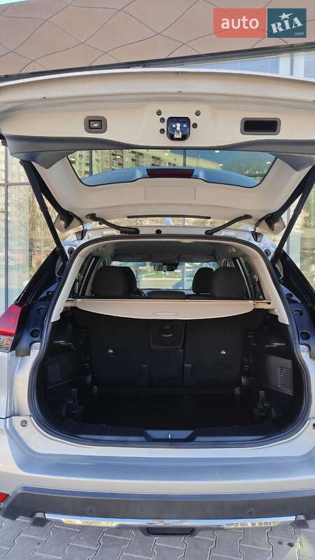 Внедорожник / Кроссовер Nissan Rogue 2019 в Одессе