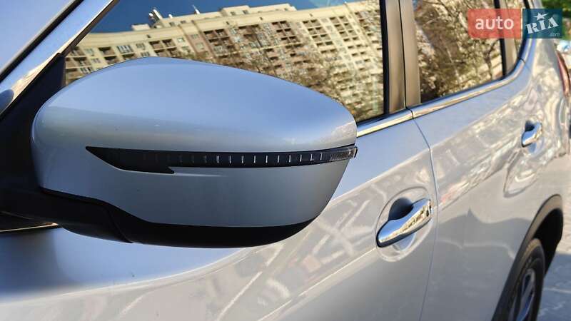 Внедорожник / Кроссовер Nissan Rogue 2019 в Одессе