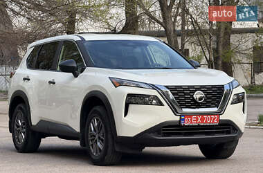 Позашляховик / Кросовер Nissan Rogue 2020 в 