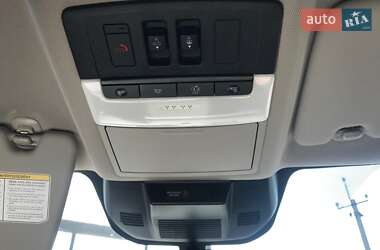 Позашляховик / Кросовер Nissan Rogue 2022 в 