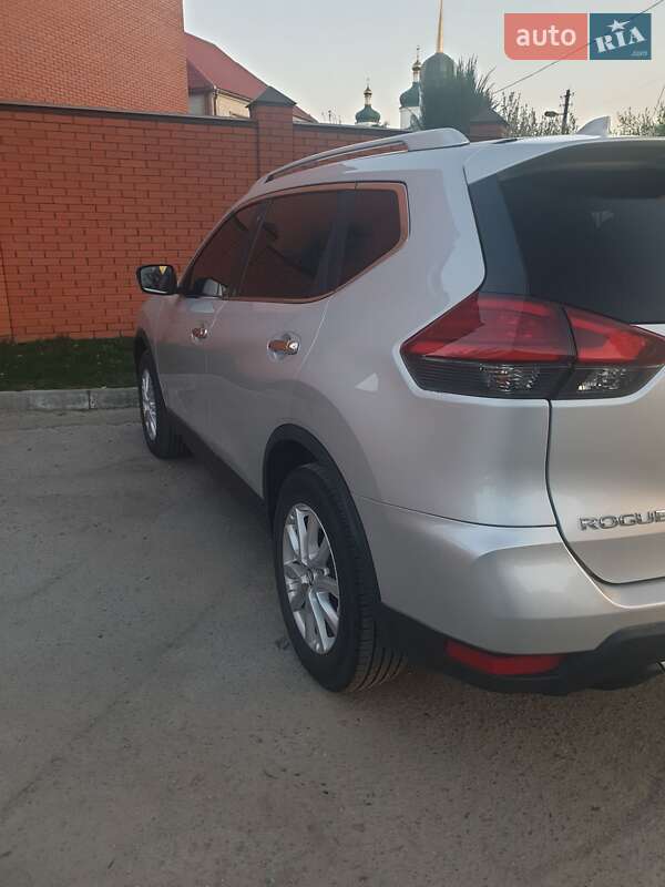 Позашляховик / Кросовер Nissan Rogue 2017 в Білій Церкві