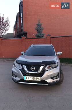 Позашляховик / Кросовер Nissan Rogue 2017 в 