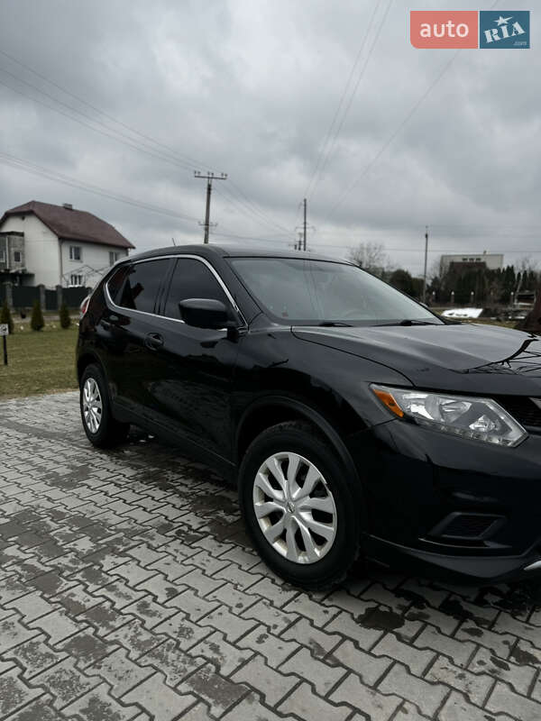 Внедорожник / Кроссовер Nissan Rogue 2016 в Львове