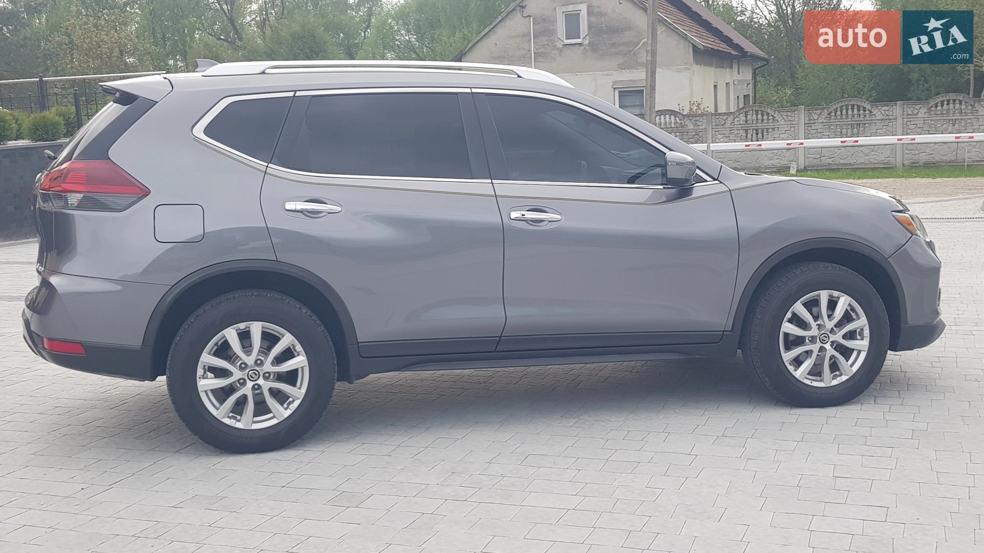 2017 Nissan Rogue - мініатюра 16