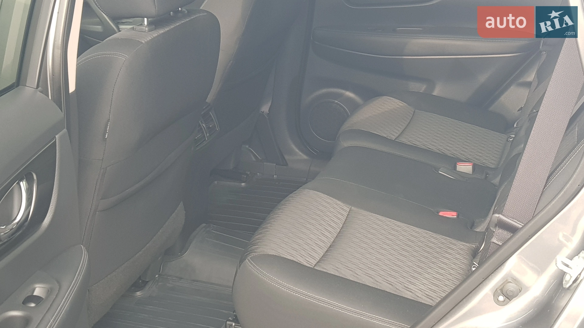 2017 Nissan Rogue - мініатюра 25