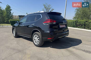 Позашляховик / Кросовер Nissan Rogue 2017 в 