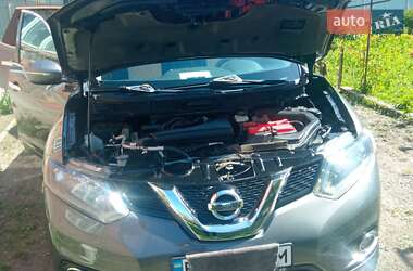 Внедорожник / Кроссовер Nissan Rogue 2014 в Борщеве