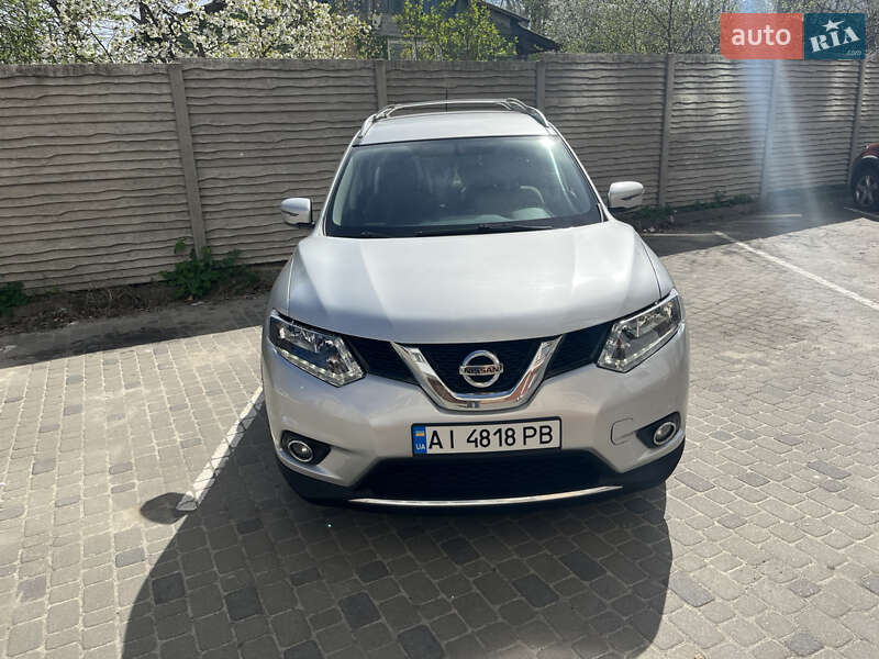 Внедорожник / Кроссовер Nissan Rogue 2015 в Киеве