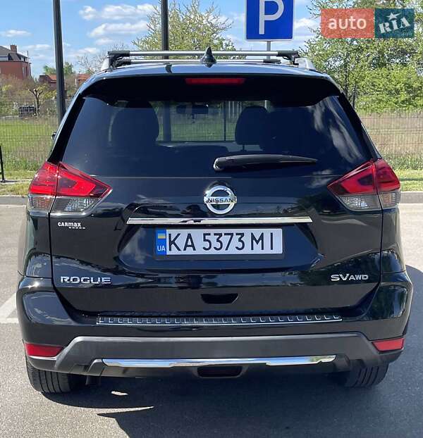 Внедорожник / Кроссовер Nissan Rogue 2017 в Киеве