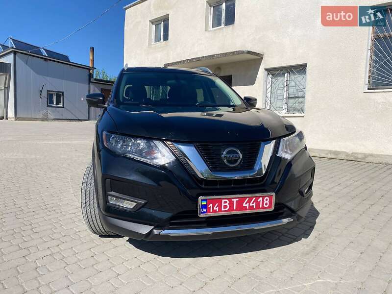 Позашляховик / Кросовер Nissan Rogue 2018 в Борщеві