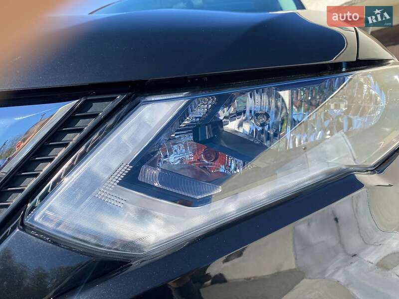 Позашляховик / Кросовер Nissan Rogue 2018 в Борщеві