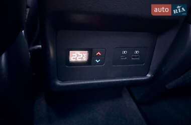 Внедорожник / Кроссовер Nissan Rogue 2023 в 