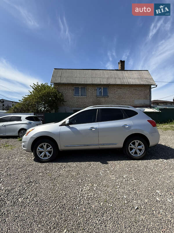 Внедорожник / Кроссовер Nissan Rogue 2010 в Киеве