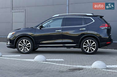 Позашляховик / Кросовер Nissan Rogue 2018 в 