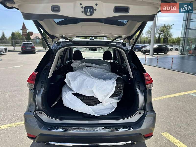 Позашляховик / Кросовер Nissan Rogue 2018 в Полтаві