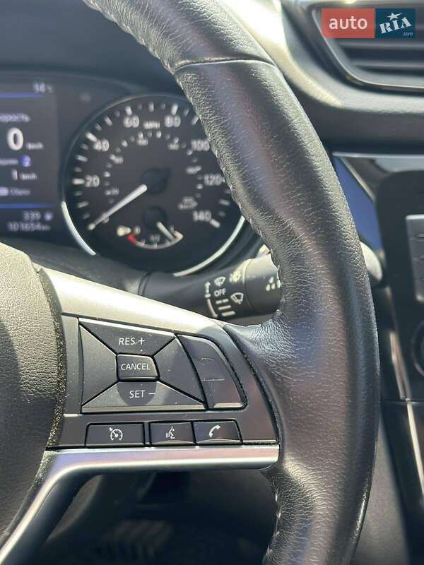 Позашляховик / Кросовер Nissan Rogue 2018 в Полтаві