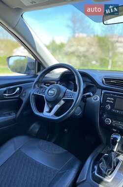 Позашляховик / Кросовер Nissan Rogue 2017 в 