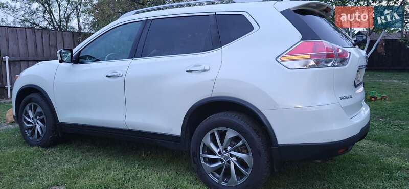 Позашляховик / Кросовер Nissan Rogue 2015 в Великій Багачці