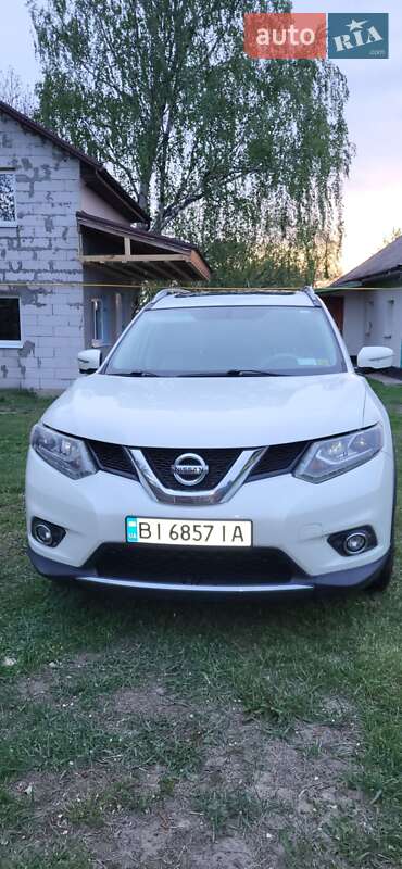 Позашляховик / Кросовер Nissan Rogue 2015 в Великій Багачці