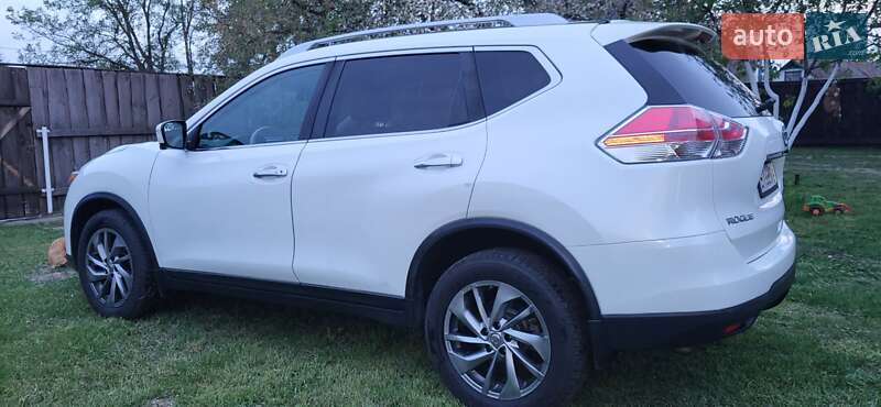 Позашляховик / Кросовер Nissan Rogue 2015 в Великій Багачці
