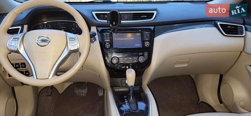 Позашляховик / Кросовер Nissan Rogue 2015 в Великій Багачці