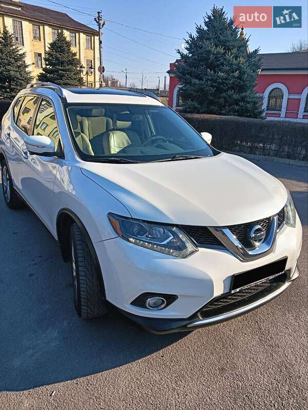 Позашляховик / Кросовер Nissan Rogue 2015 в Кам'янському
